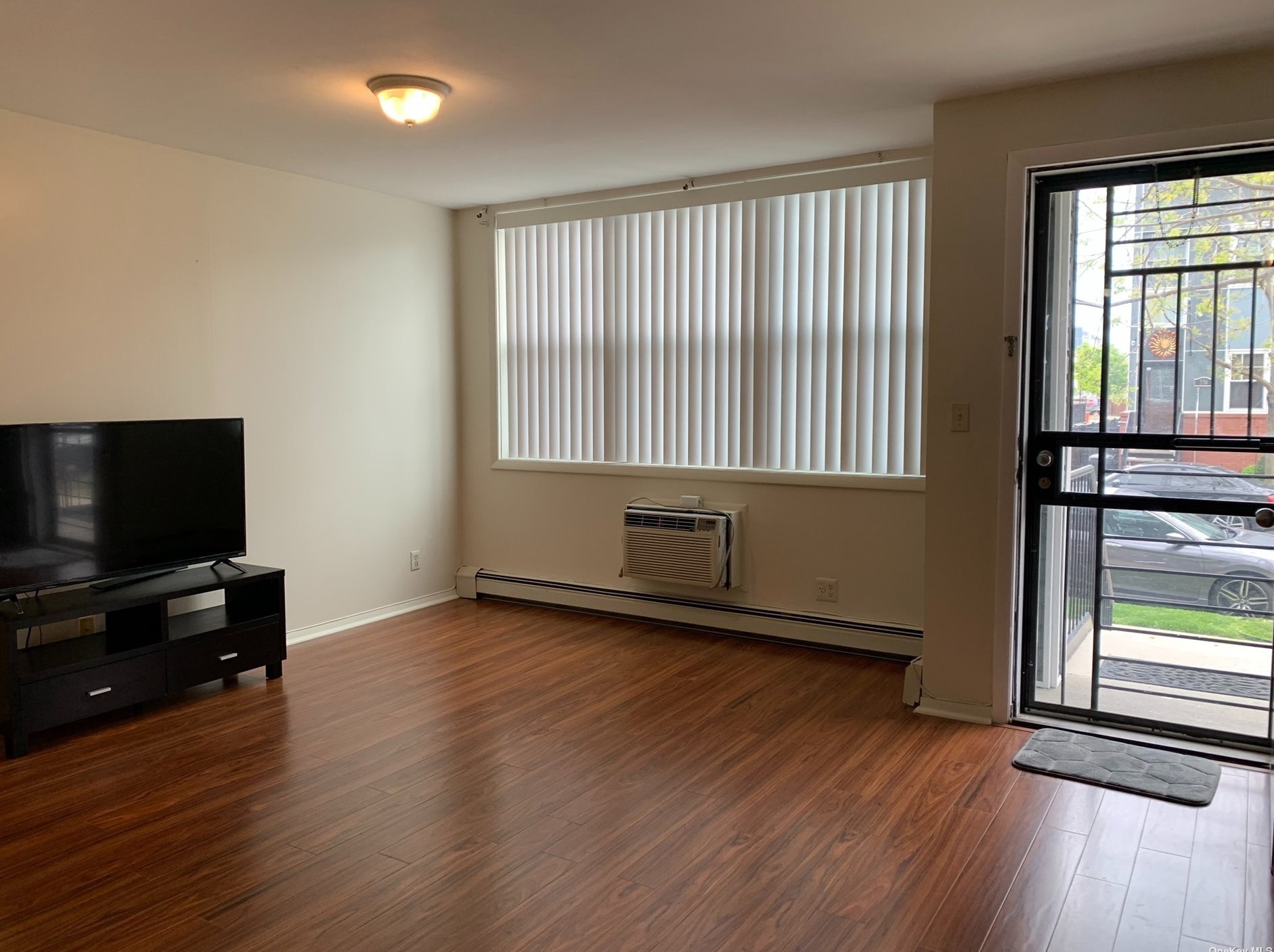 547 Egan St #1, Brooklyn, NY 11239
