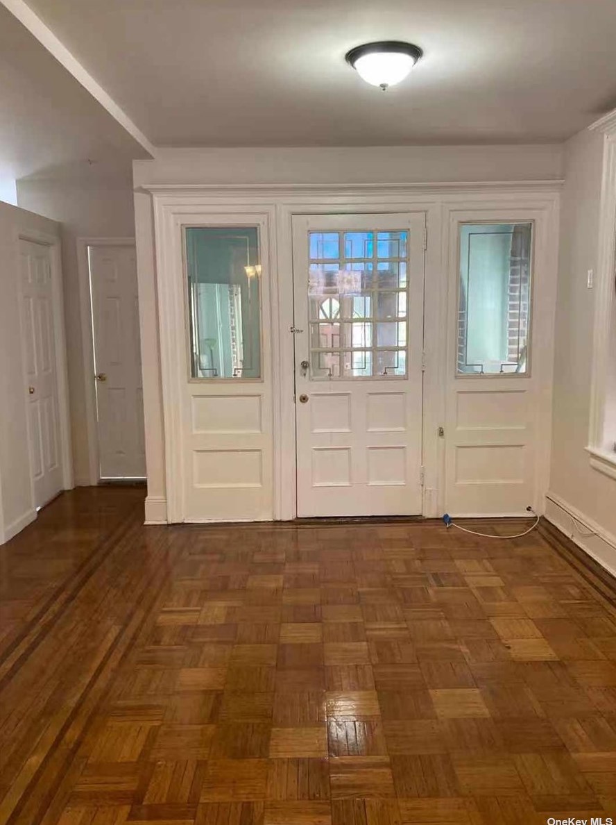 41-39 Hampton St, Flushing, NY 11373