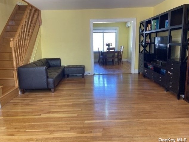 67-77 Fleet St, Flushing, NY 11375