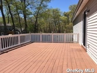 106 River Rd, Smith Point, NY 11967-1509