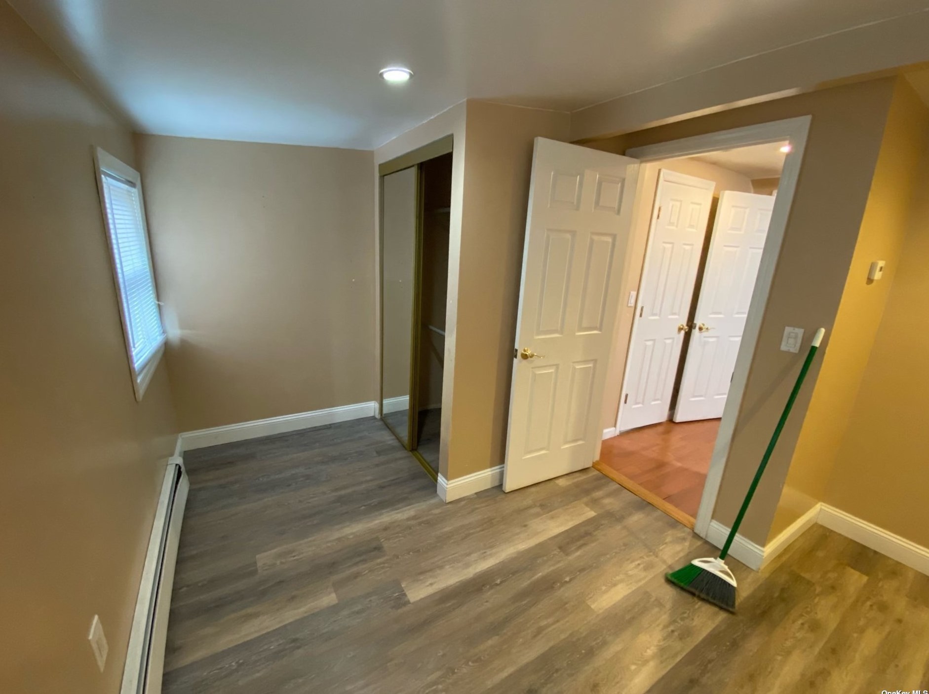 241-07 Mayda Rd #2nd Fl, Jamaica, NY 11422