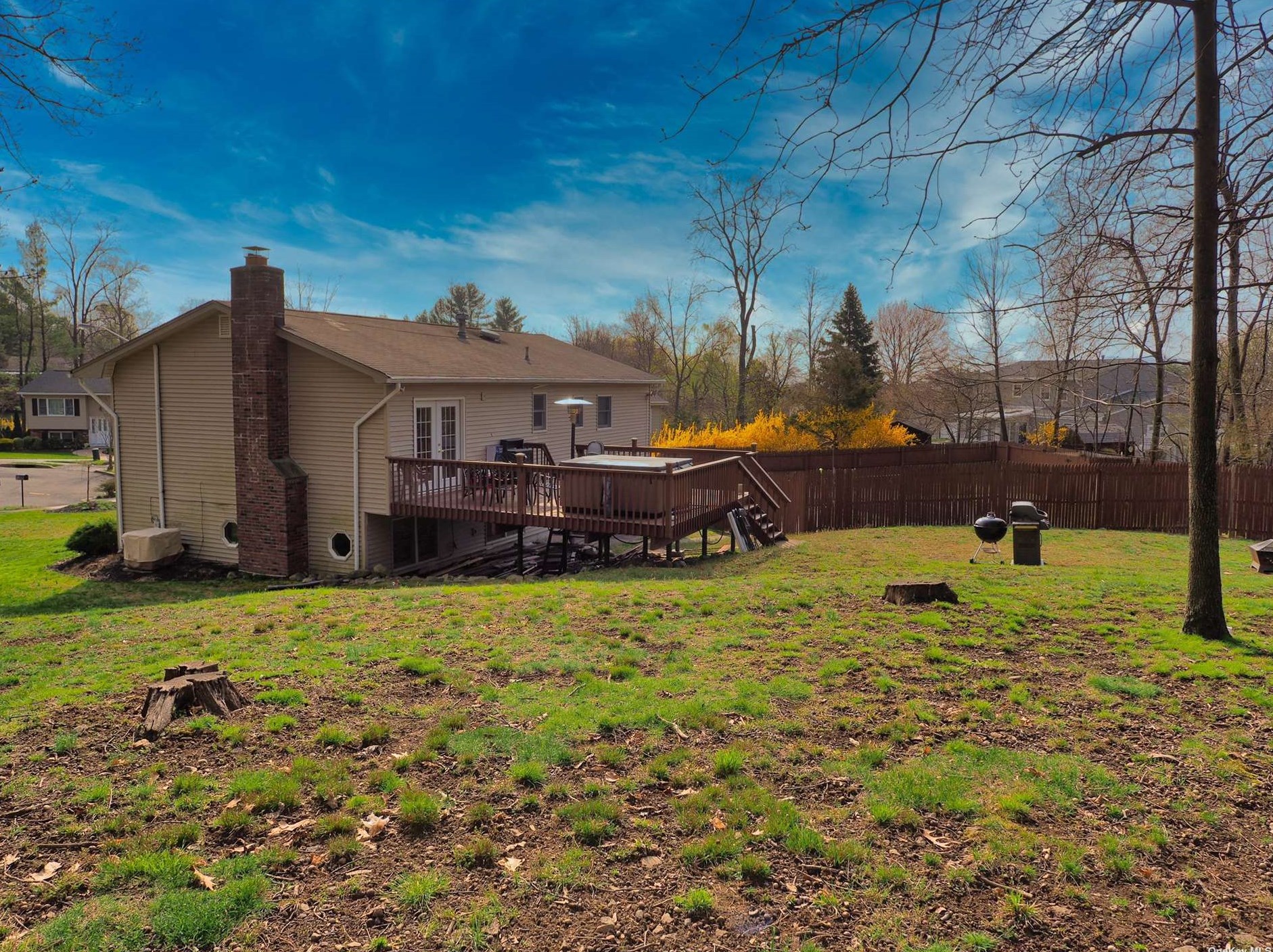 2 May Ct, Stony Point, NY 10980