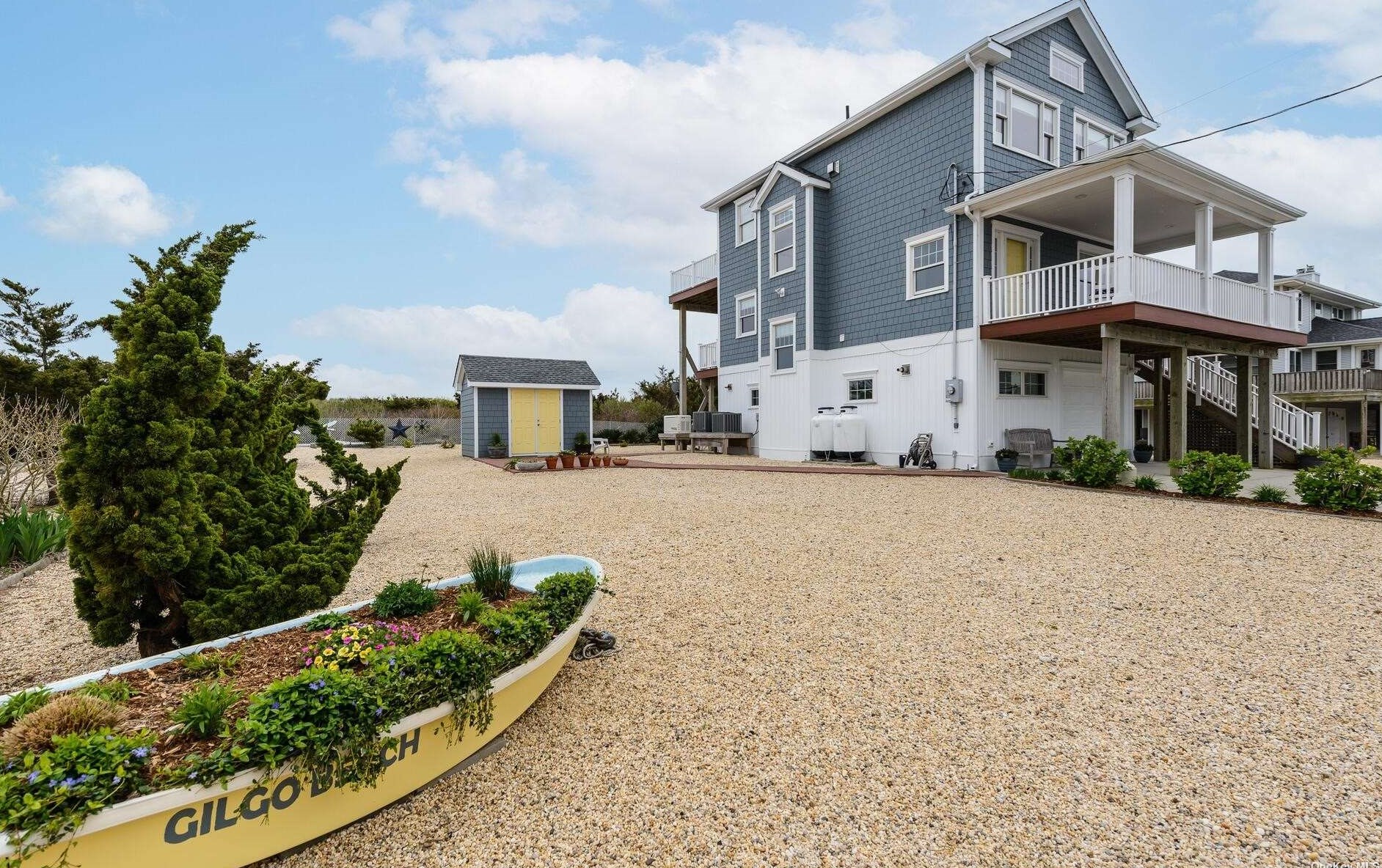 5 Broadway, Babylon, NY 11702