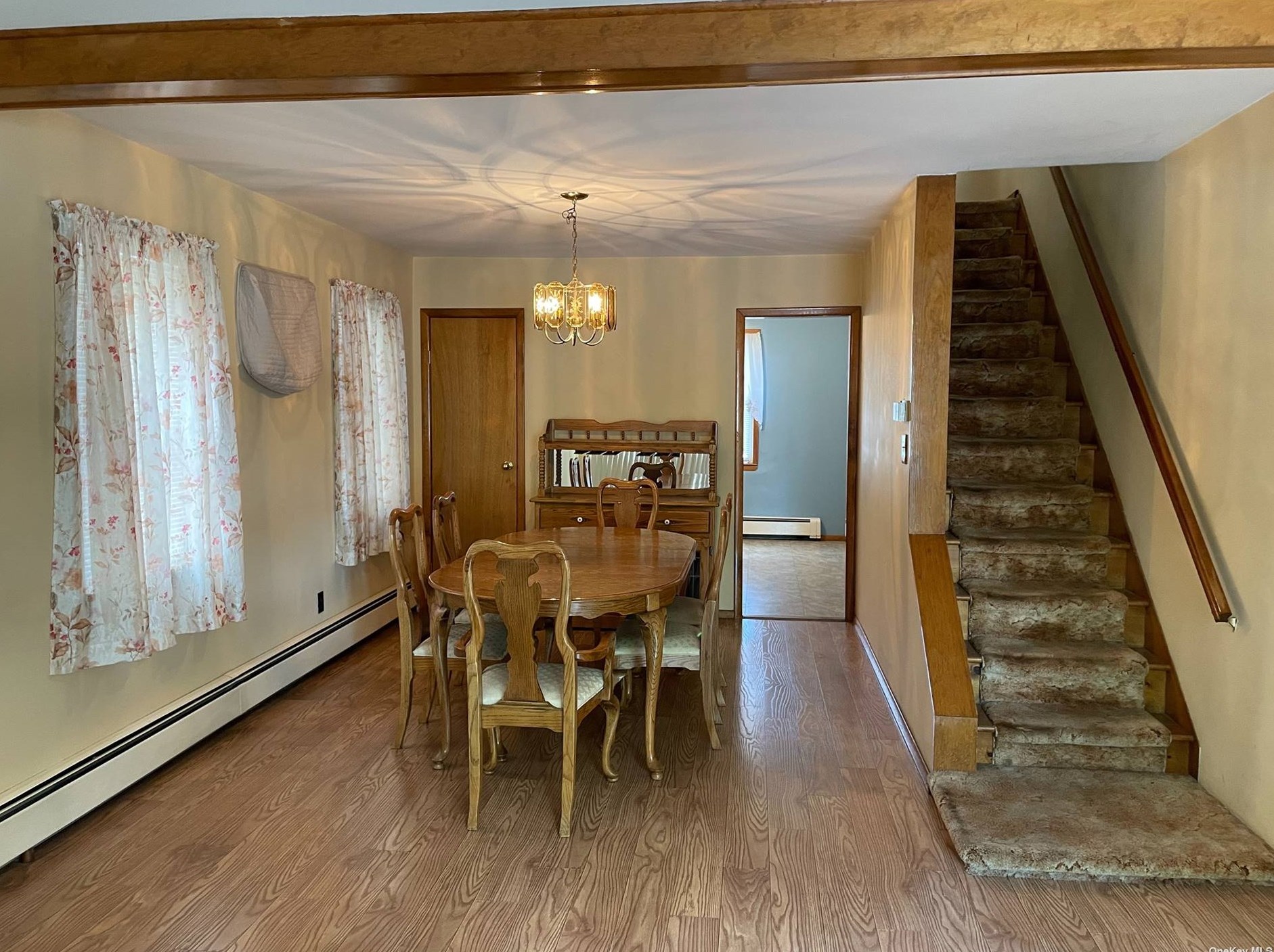 254-17 82nd Rd, Floral Park, NY 11004