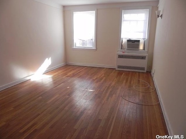 8 Welwyn Rd Apt 3h, Great Neck, NY
