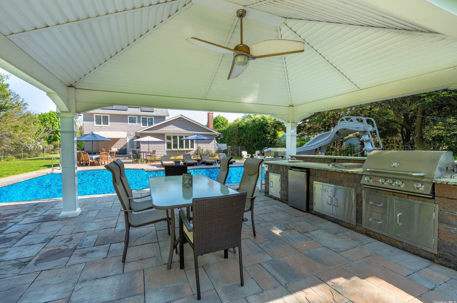 470 Moose Trl, Nassau Point, NY 11935
