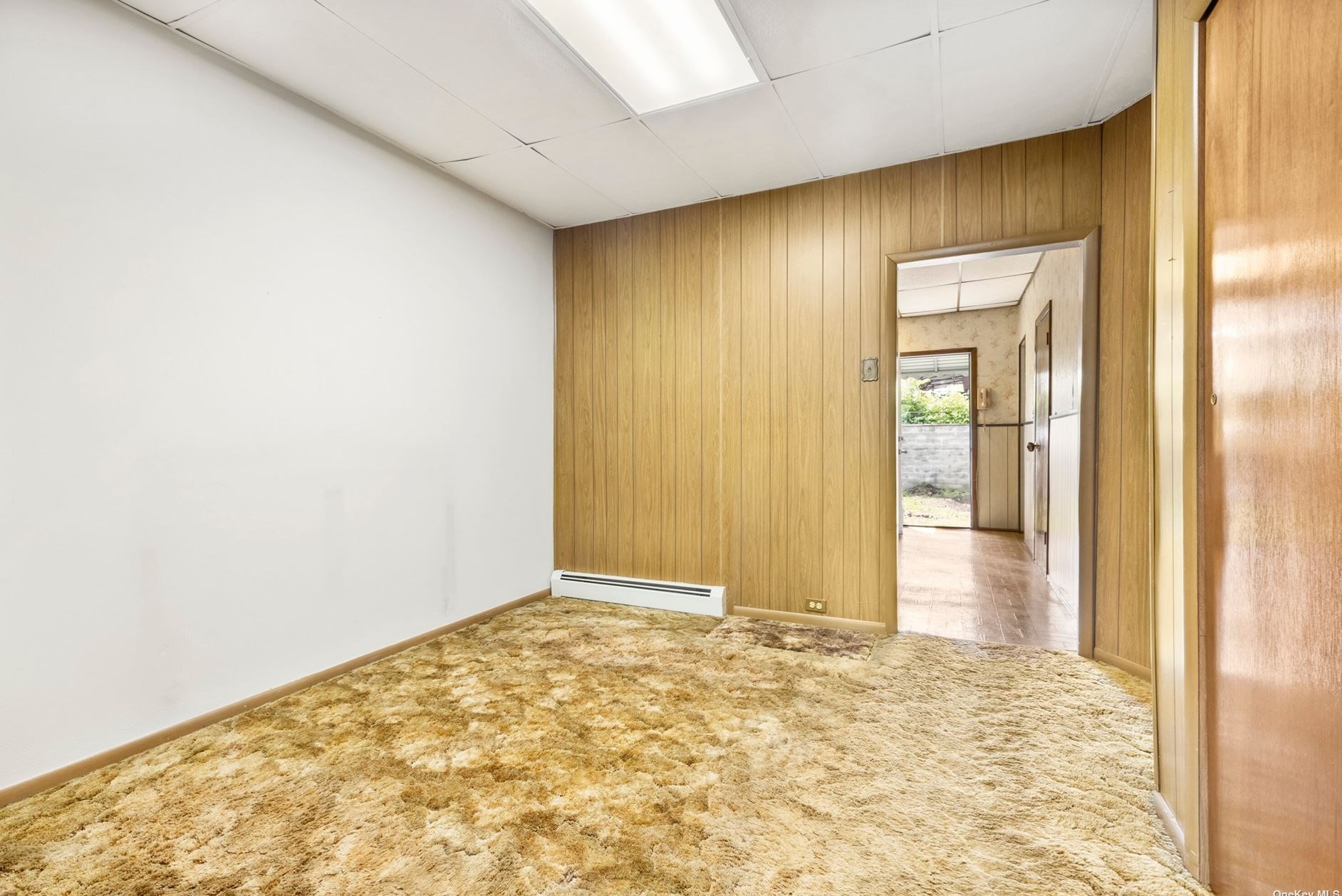 59-32 56th Ave, Flushing, NY 11378-2324