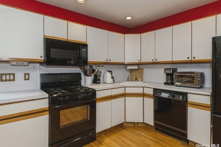 100 Webster St, North Merrick NY  11566-2619 exterior