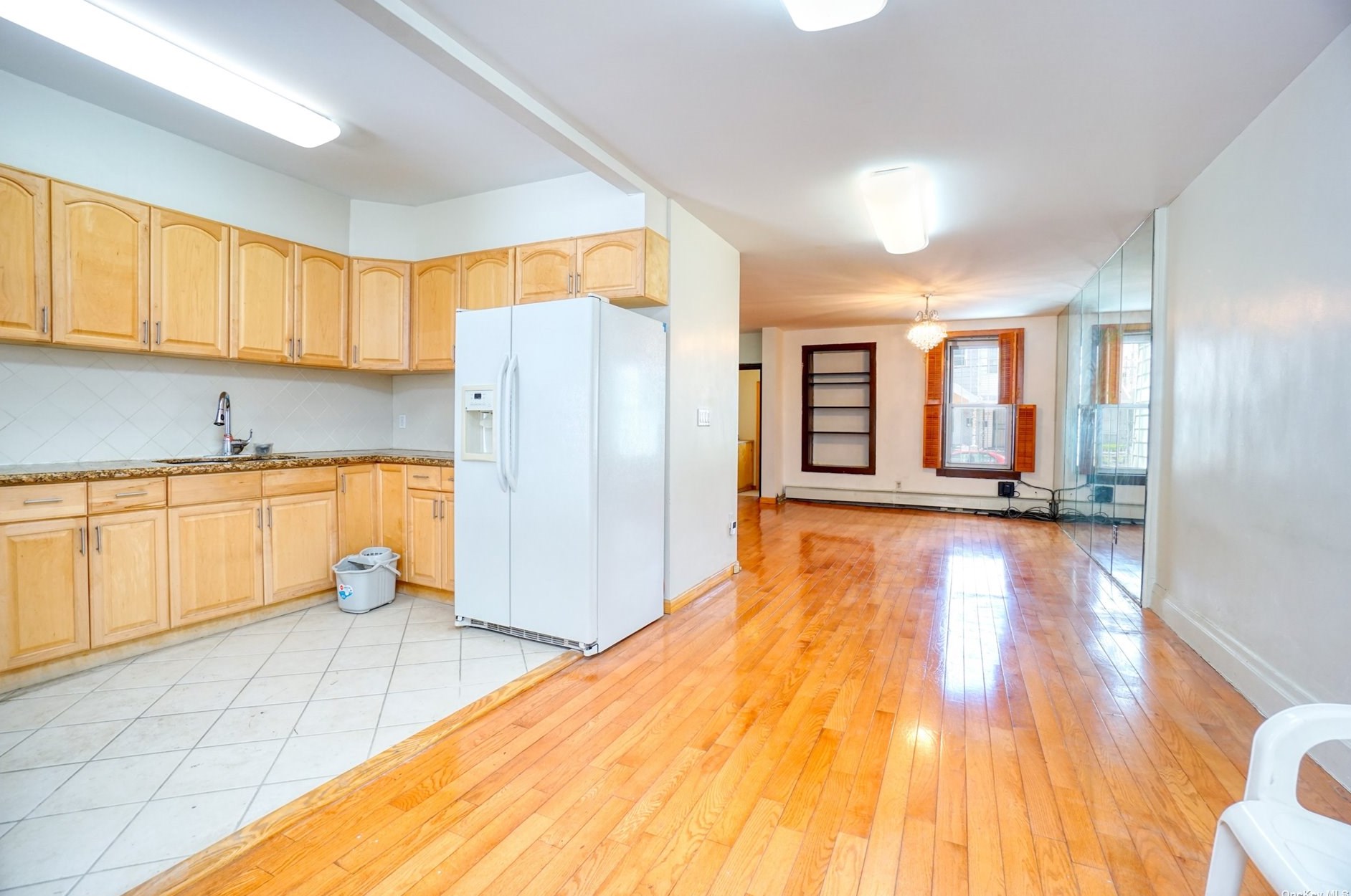 290 Eldert Ln, Brooklyn, NY 11208-0018