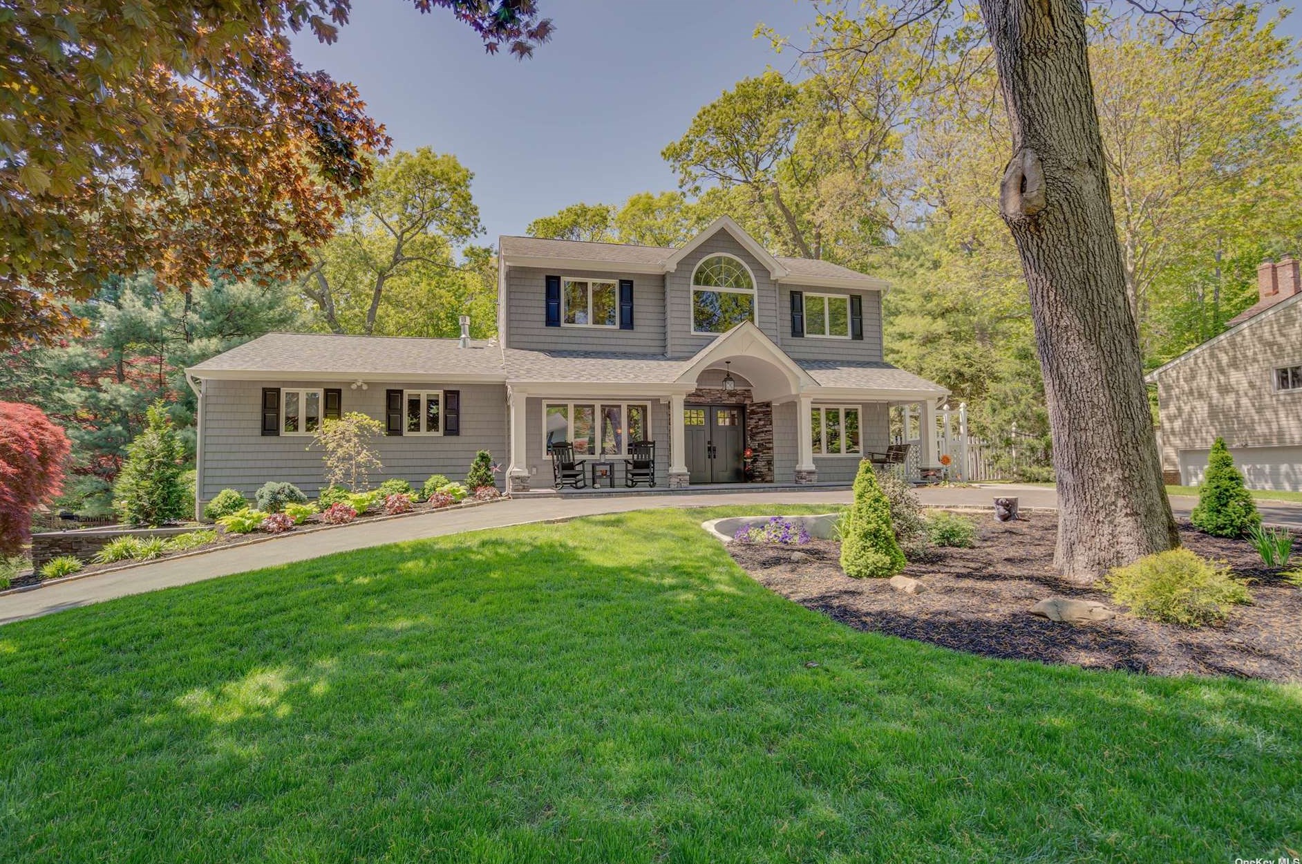 27 Colby Dr, Huntington Station, NY 11746