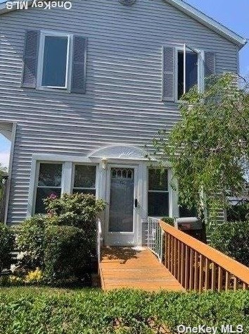 59 Brookside Ave, Babylon, NY 11703