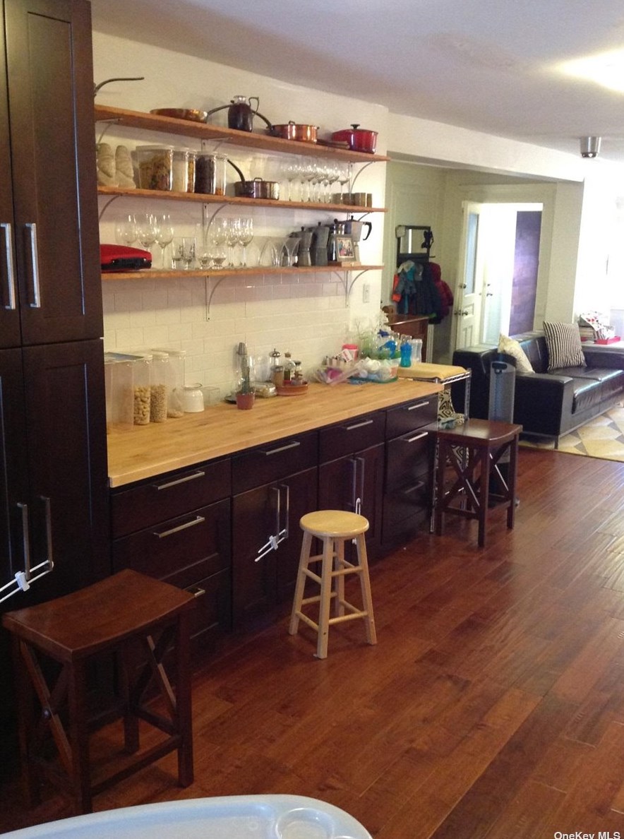 814 Jefferson Ave, Brooklyn NY  11221-3575 exterior