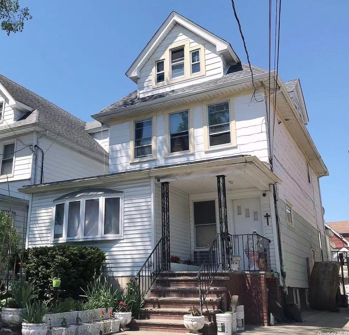 43-12 163rd St, Flushing, NY 11358-2912