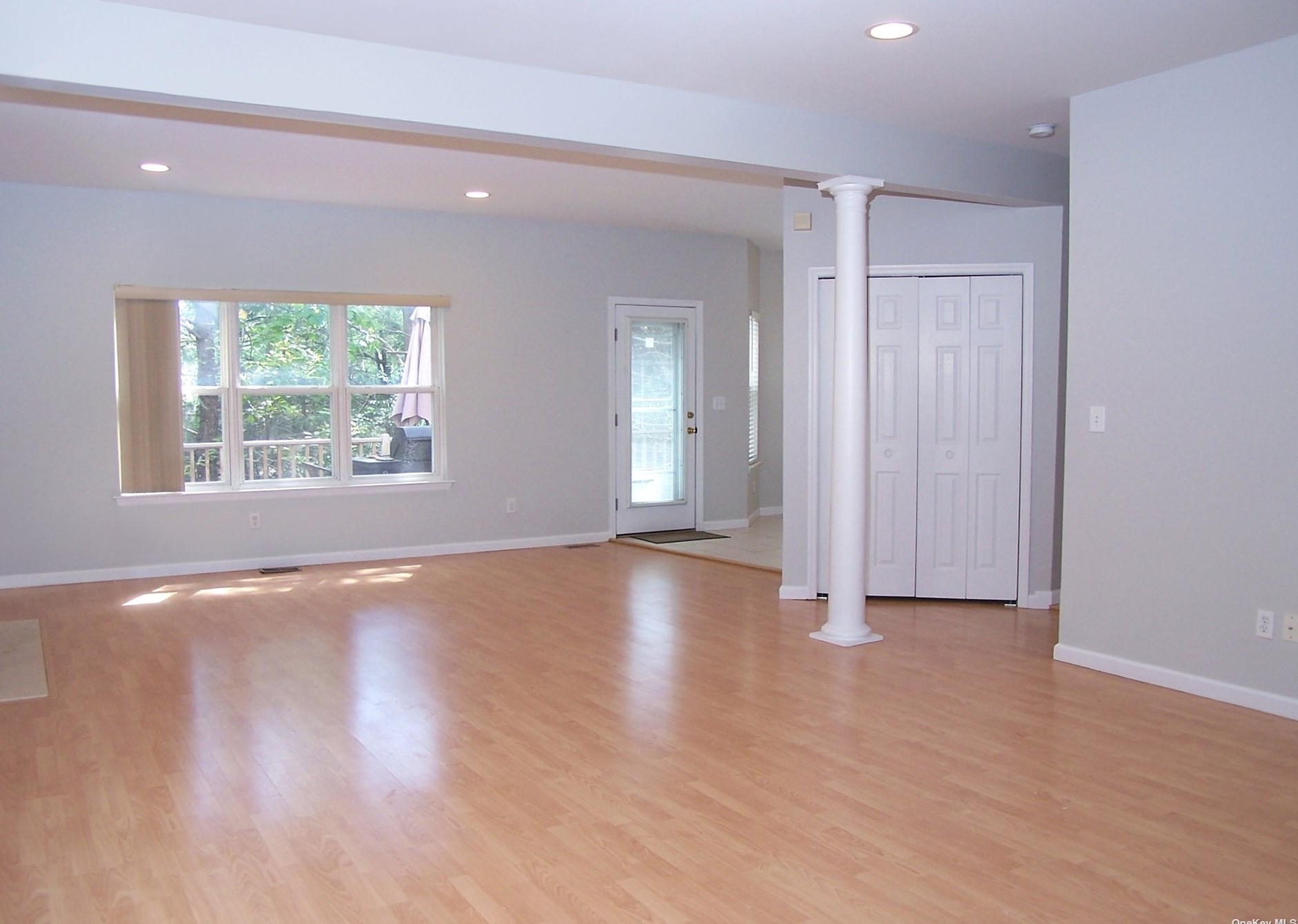 19 Sunflower Ridge Rd, South Setauket, NY 11720