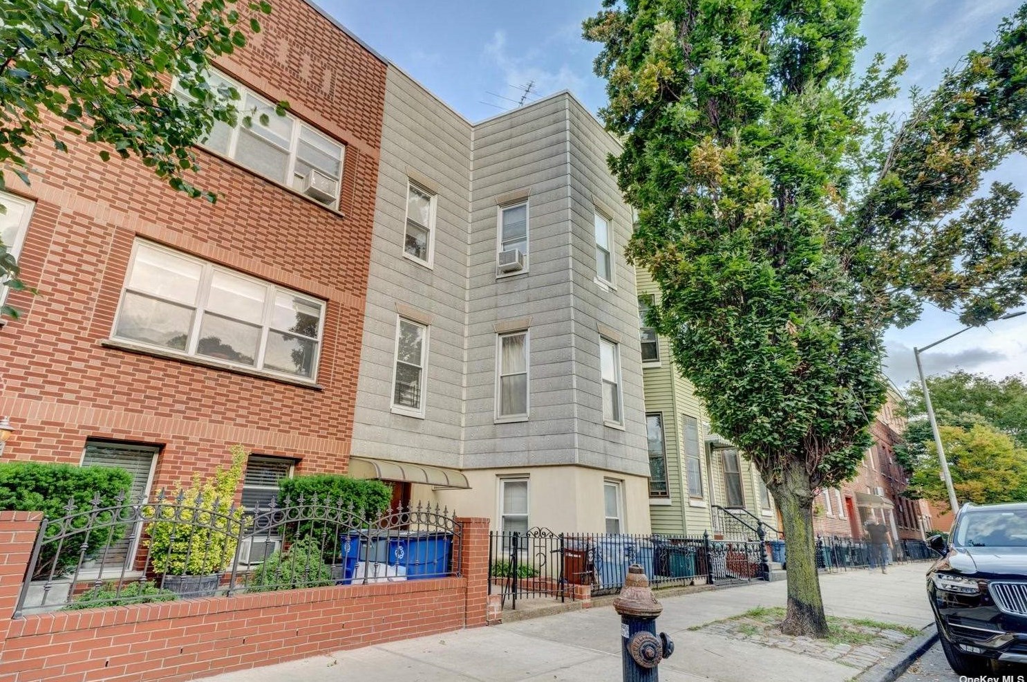 52 Russell St, Brooklyn, NY 11222-4716