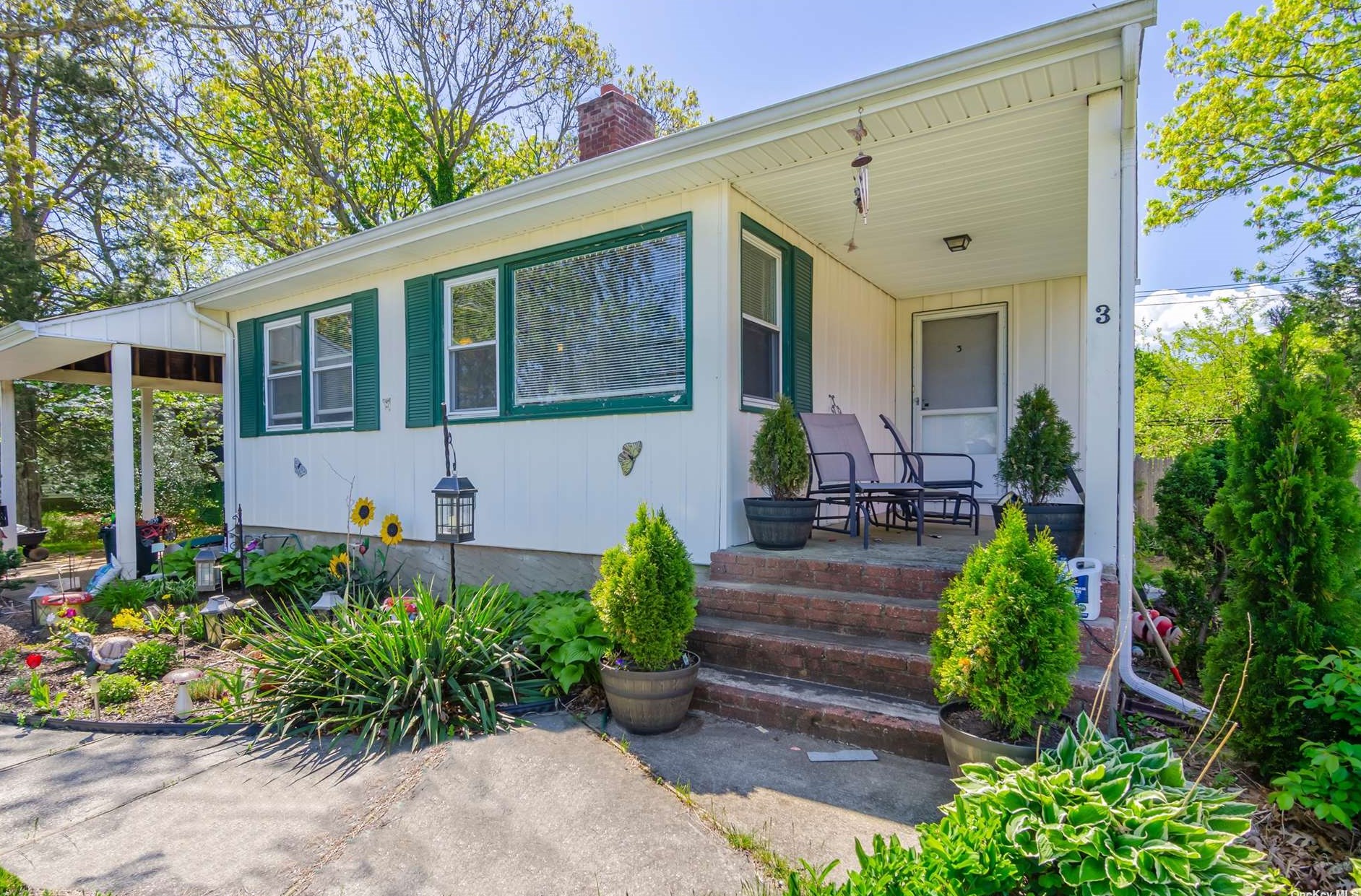 3 Jay Rd, South Setauket, NY 11720