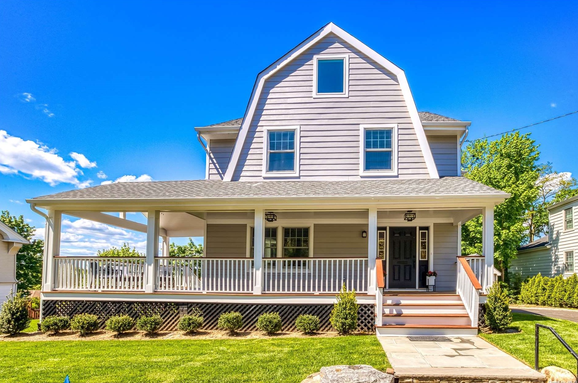 69 Bayview Ave, Port Washington, NY 11050-3535
