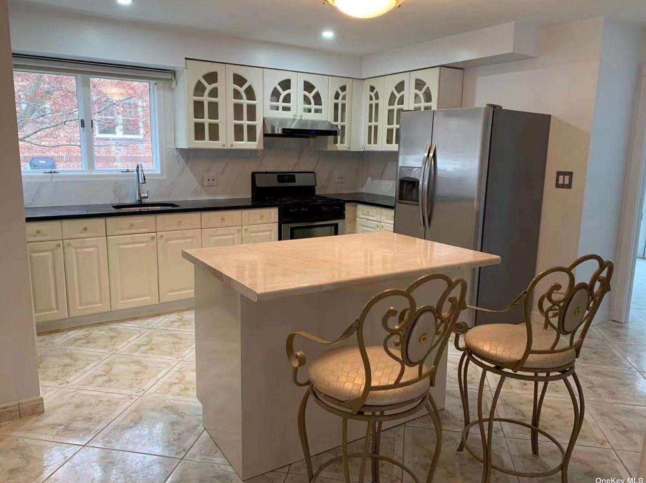 160-11 9th Ave #1st Fl, Flushing, NY 11357