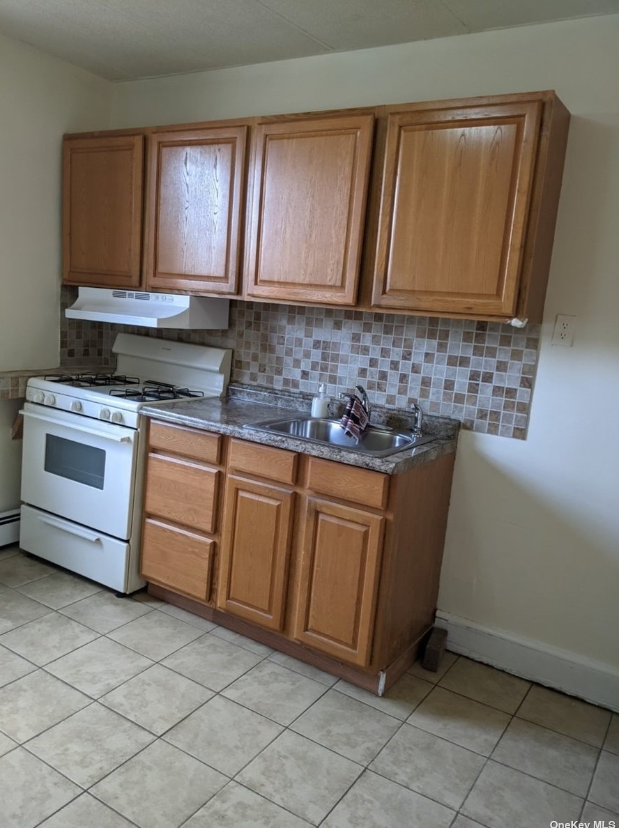 199-20 32nd Ave #3, Flushing, NY 11358