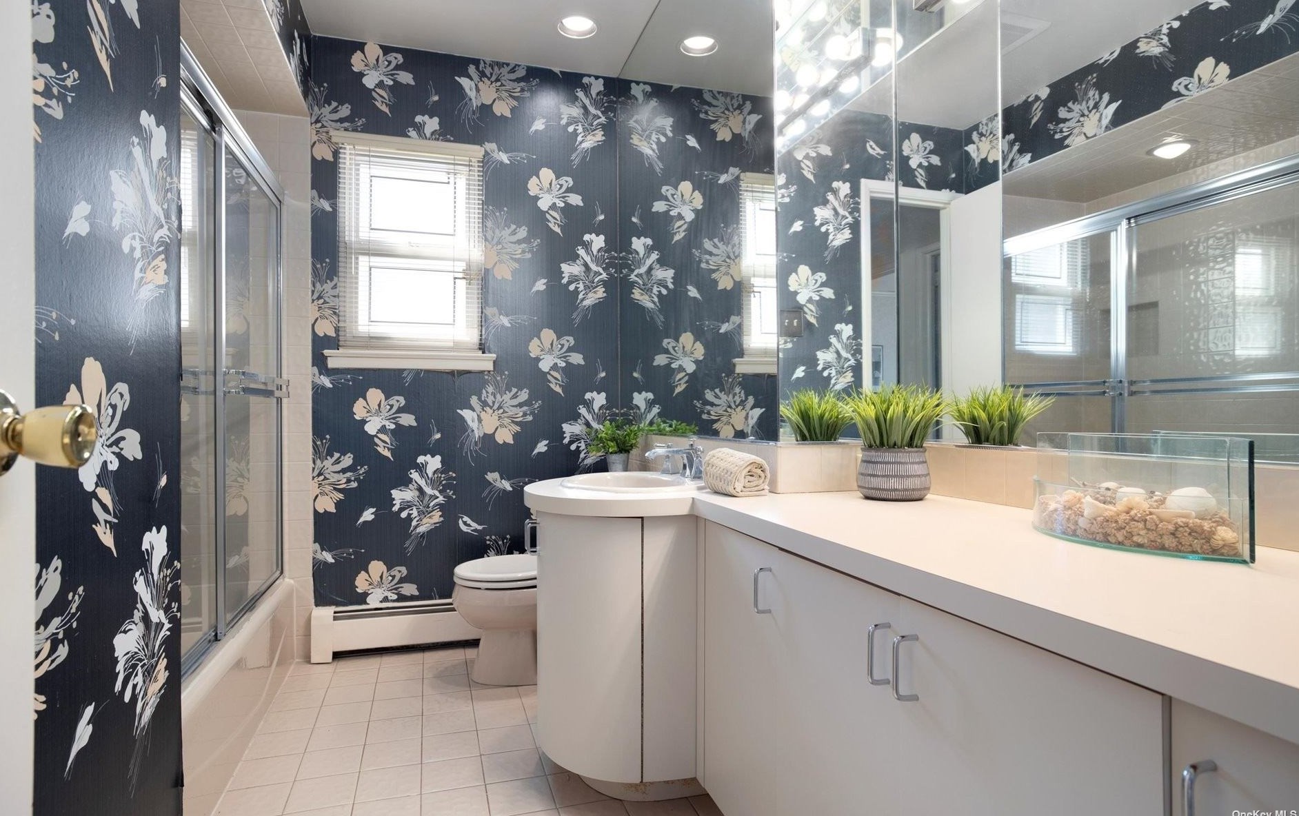 12 Ann Dr, Syosset NY  11791-5904 exterior