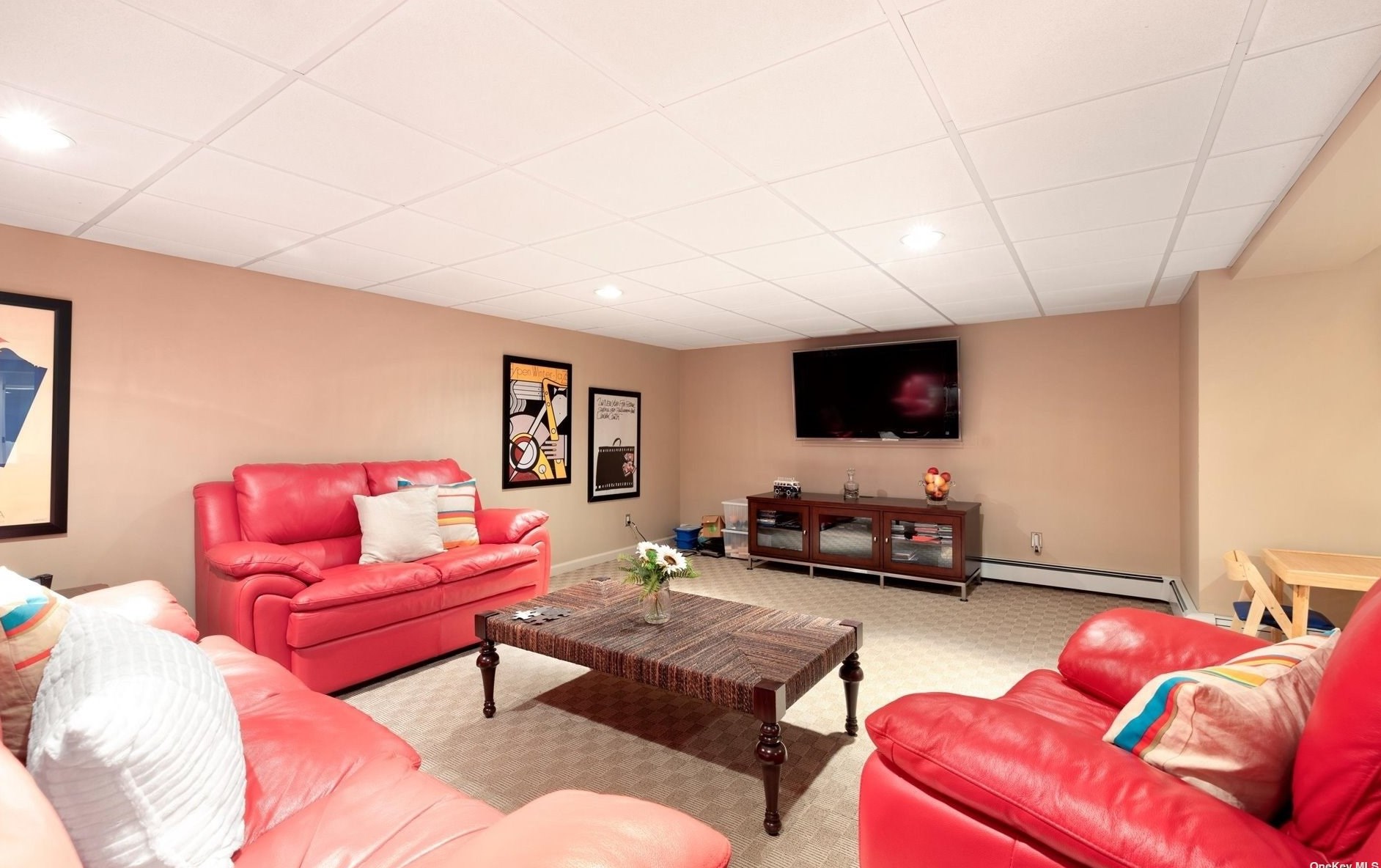 12 Ann Dr, Syosset NY  11791-5904 exterior