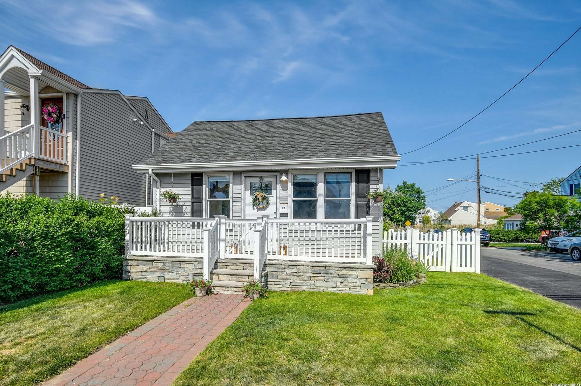 22 West Blvd, East Rockaway, NY 11518
