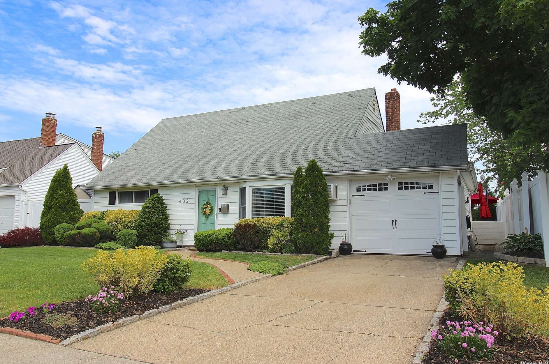 432 Davis Pl, Bethpage, NY 11714