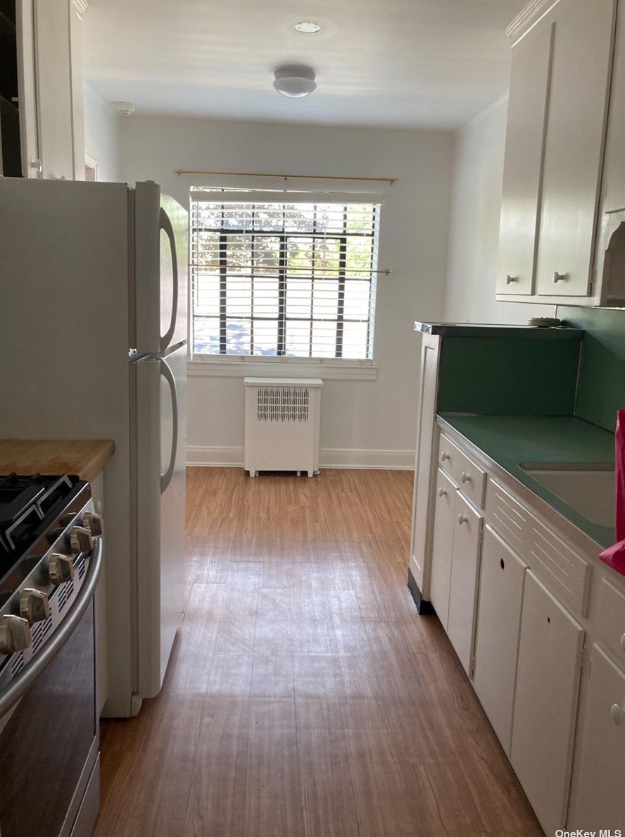 242-15 Church St, Flushing, NY 11363