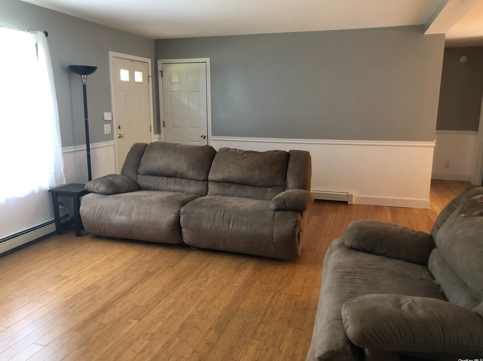 5 Taylor Ln, Wallkill, NY 12589-5901