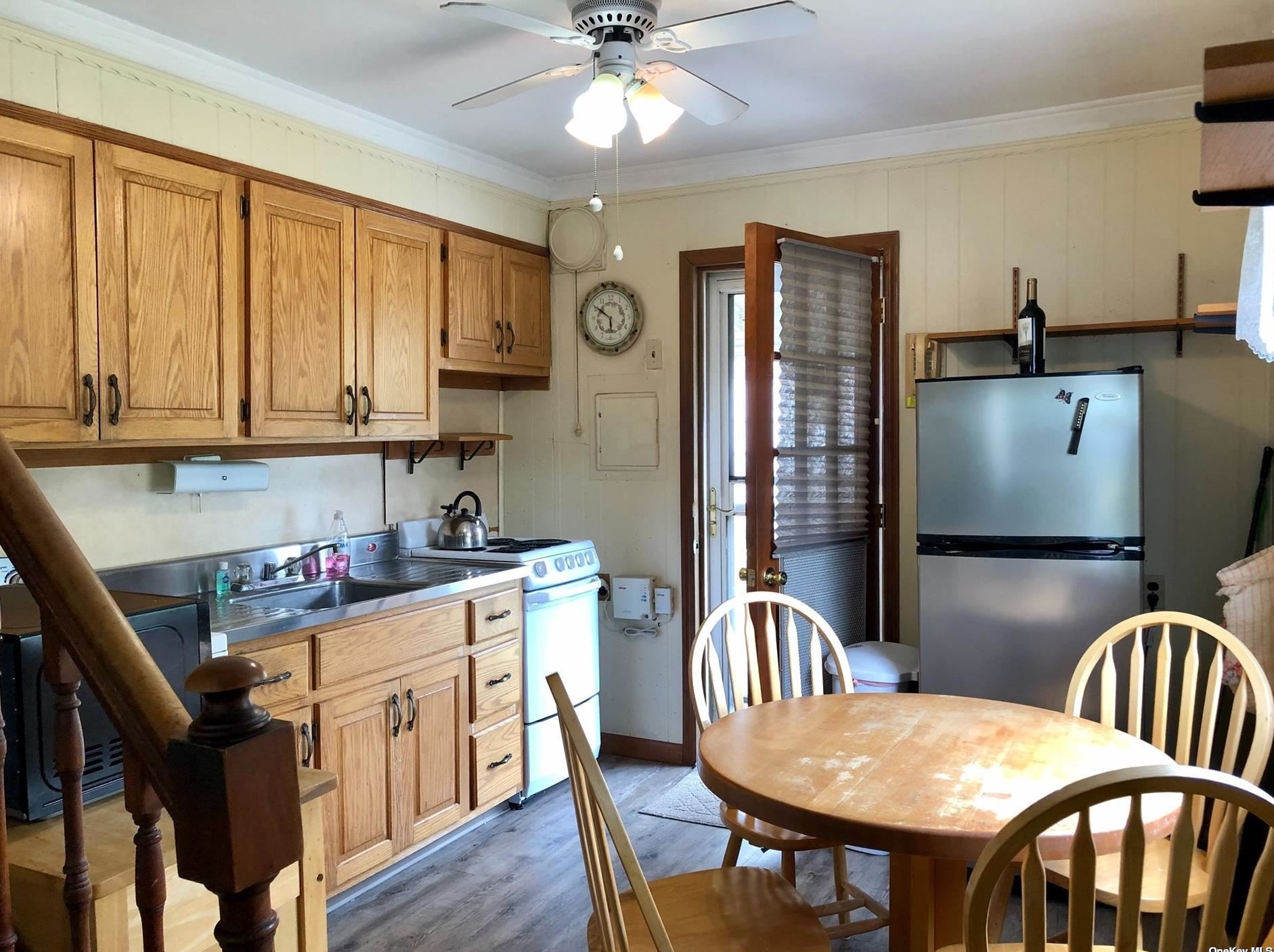 34 Shelter Ln, Plainedge NY  11756-1209 exterior