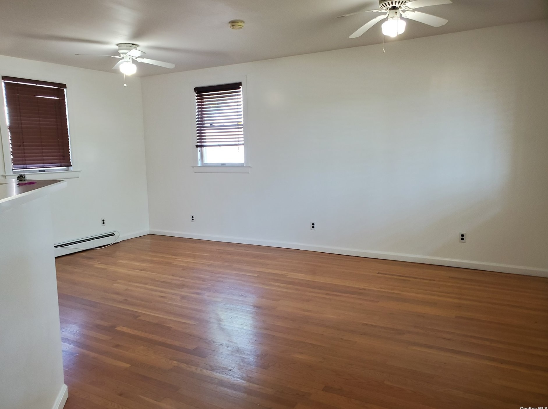 930 Tooker Ave, Babylon, NY 11704