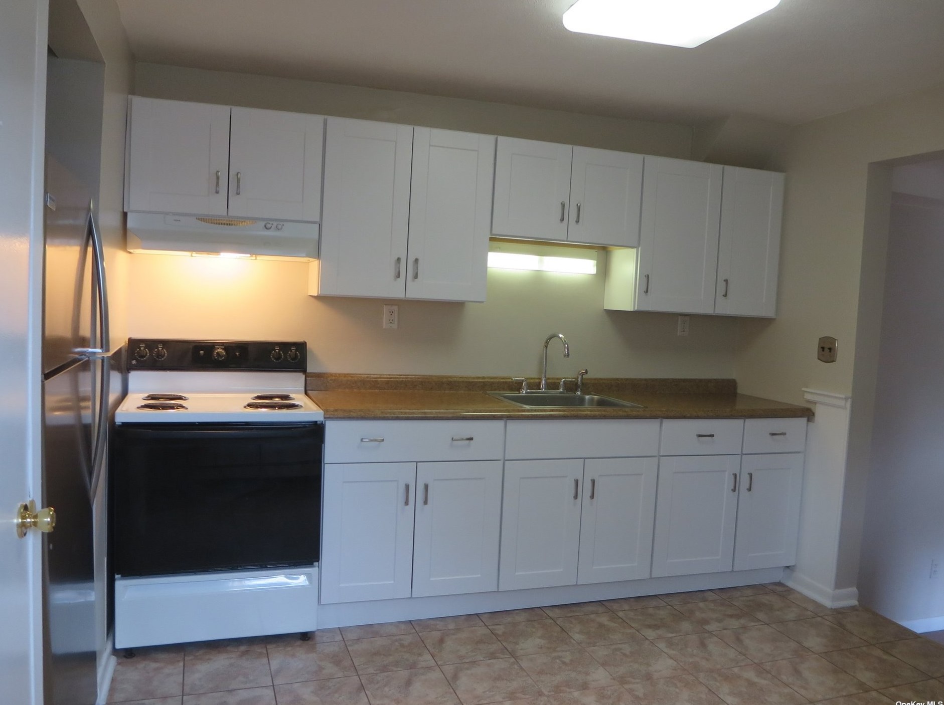 33 Chichester Rd, Huntington Station, NY 11746
