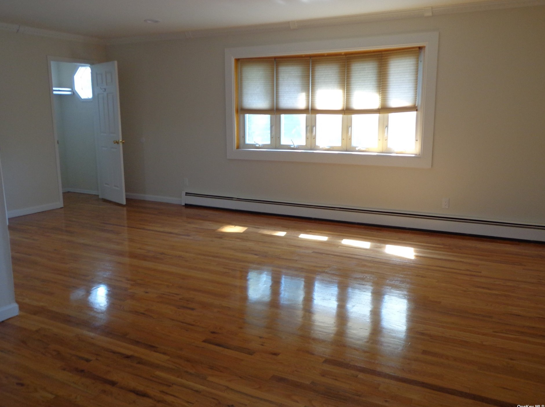 36 Madison Ave #2fl, Franklin Square, NY 11010