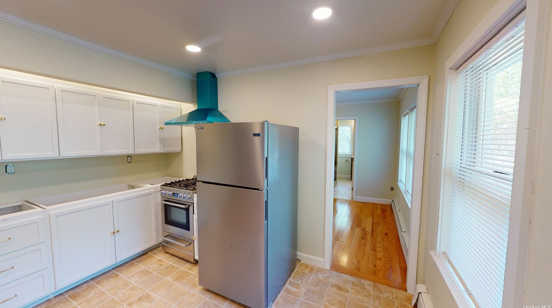 529 B S Lake Ave, Head of the Harbor, NY 11780