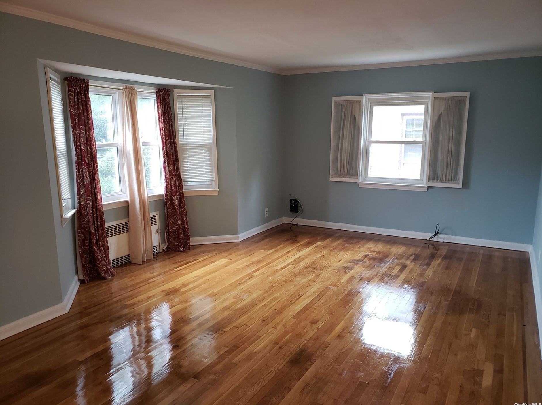 69-53 179th St, Flushing, NY 11365