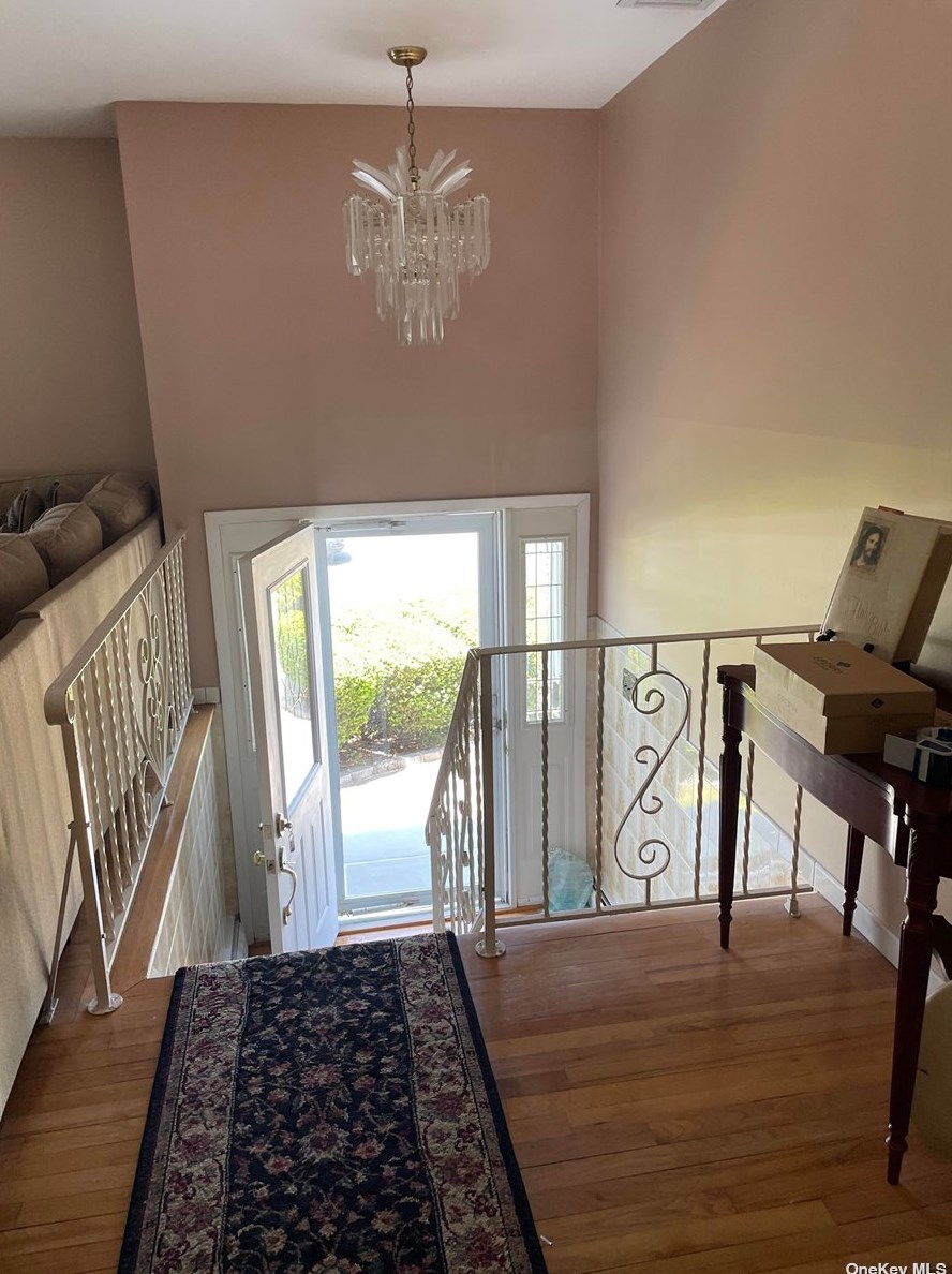 258 Kellum St, Babylon, NY 11704