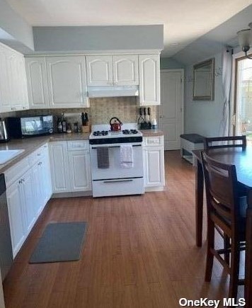 82 Waverly Ave, Canaan Lake, NY 11772