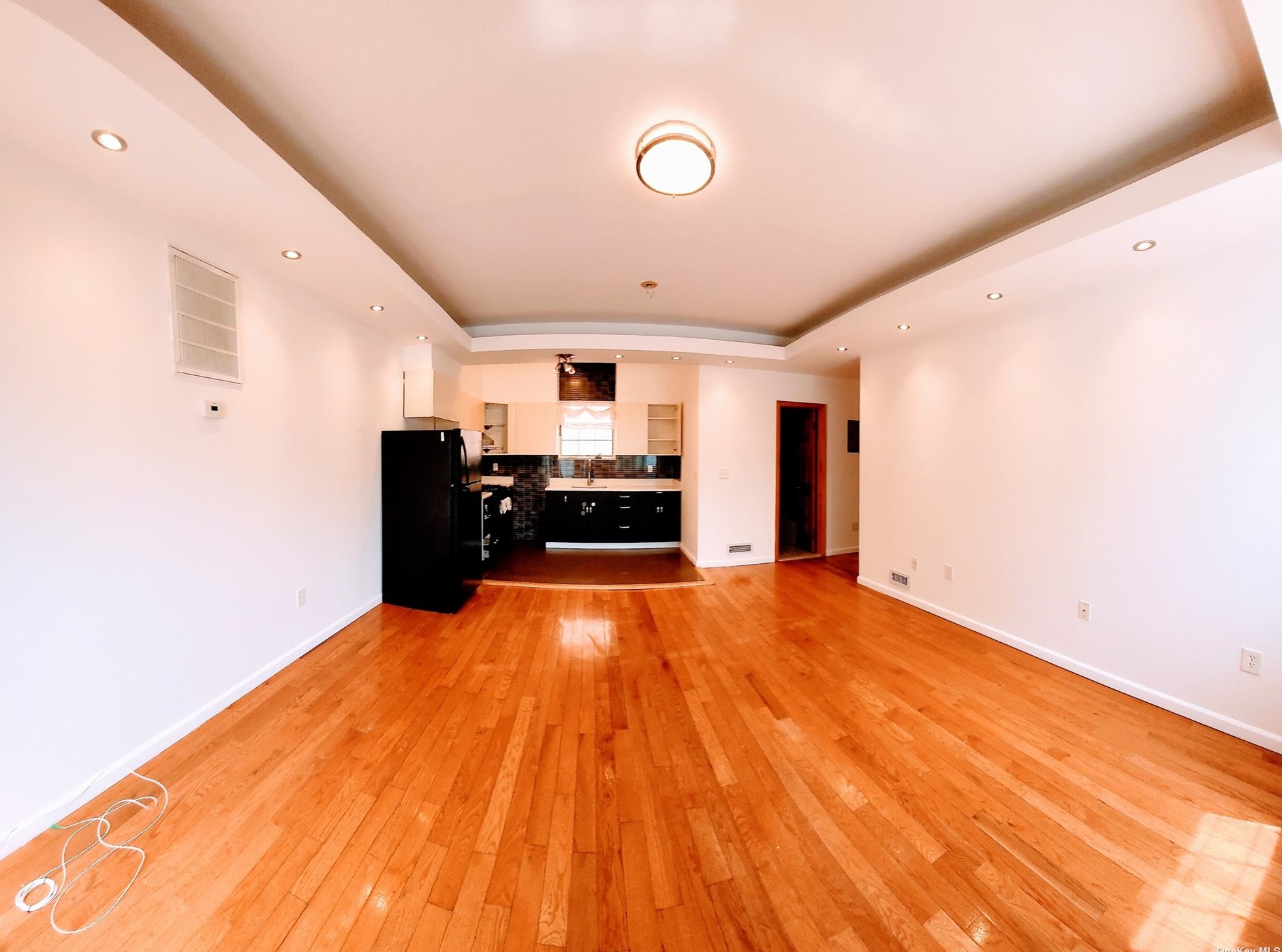 53-51 193rd St, Flushing, NY 11365
