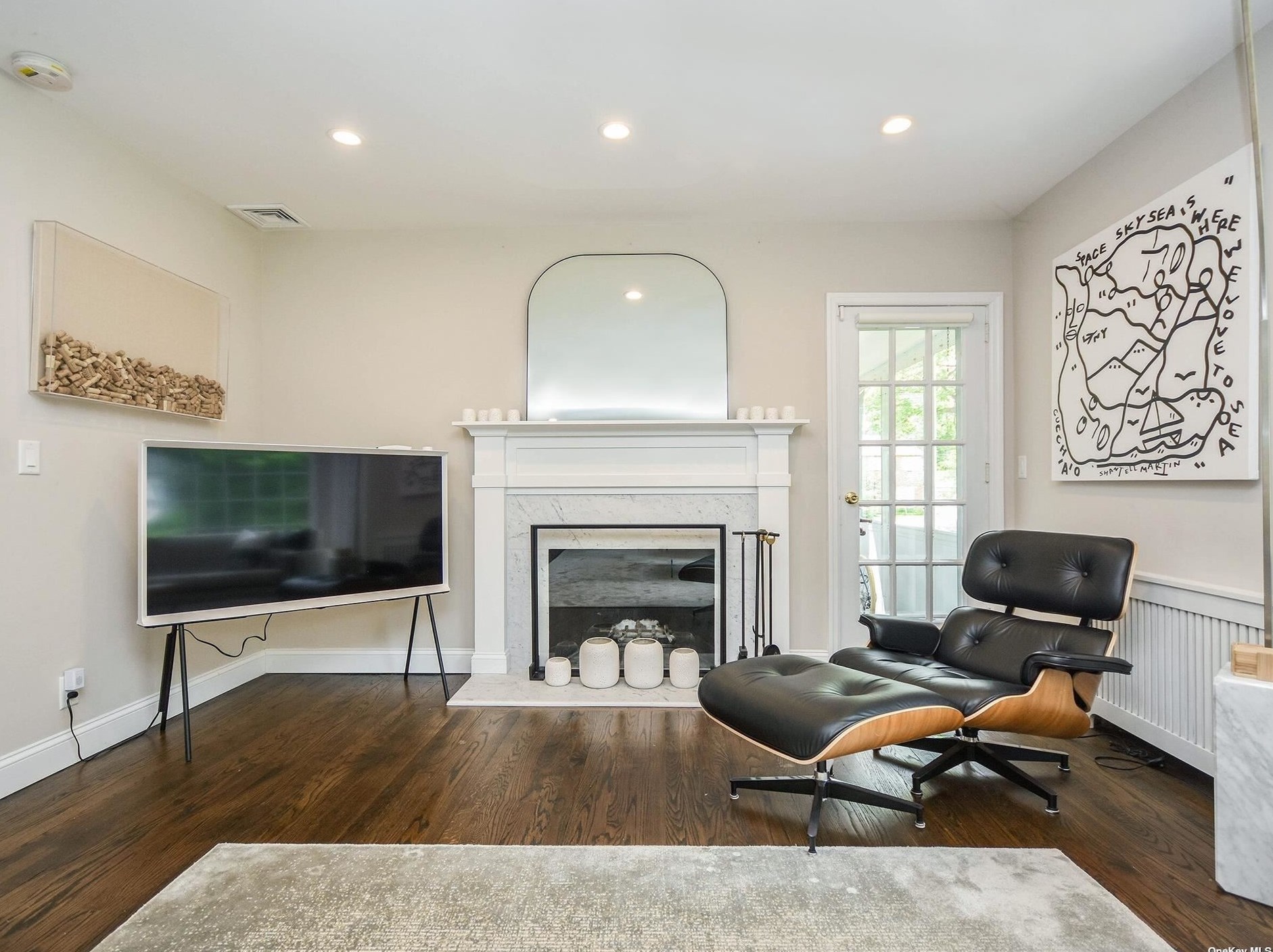 2 Plymouth Rd, Port Washington NY  11050-4313 exterior