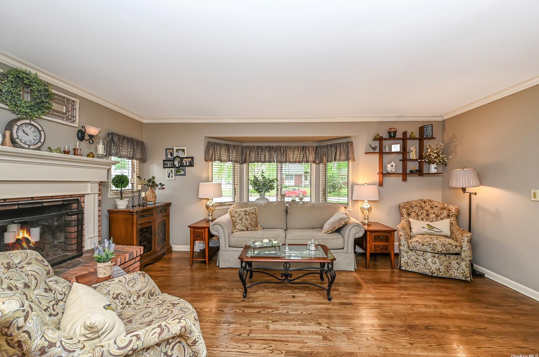 253 Wilson Blvd, Islip Manor, NY 11751