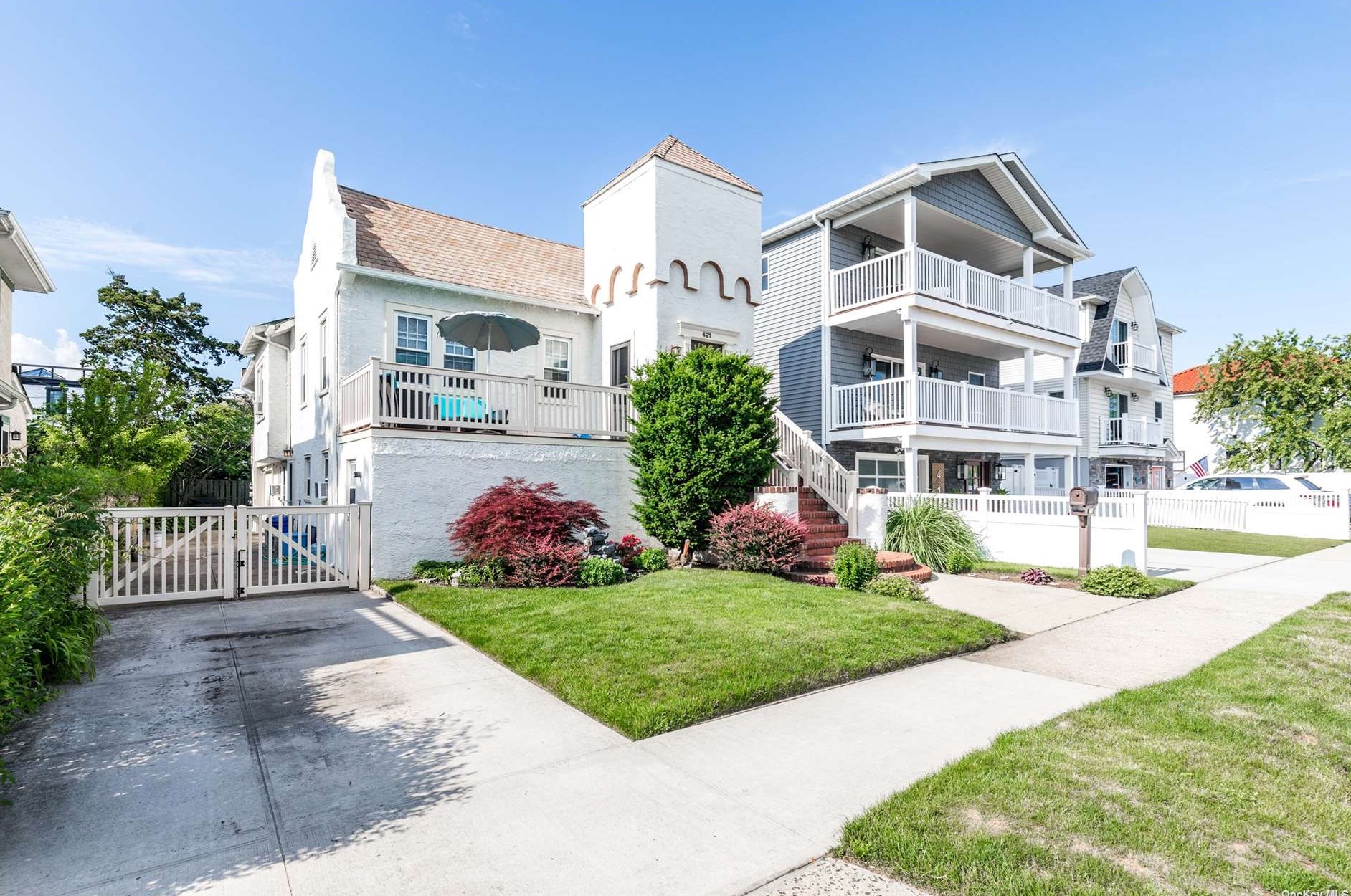 421 Fulton St, East Atlantic Beach, NY 11561-2305