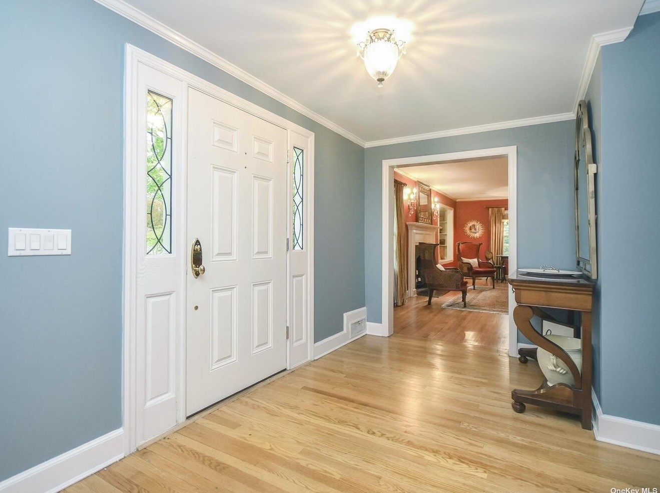 66 Orchard Farm Rd, Port Washington, NY 11050-3338