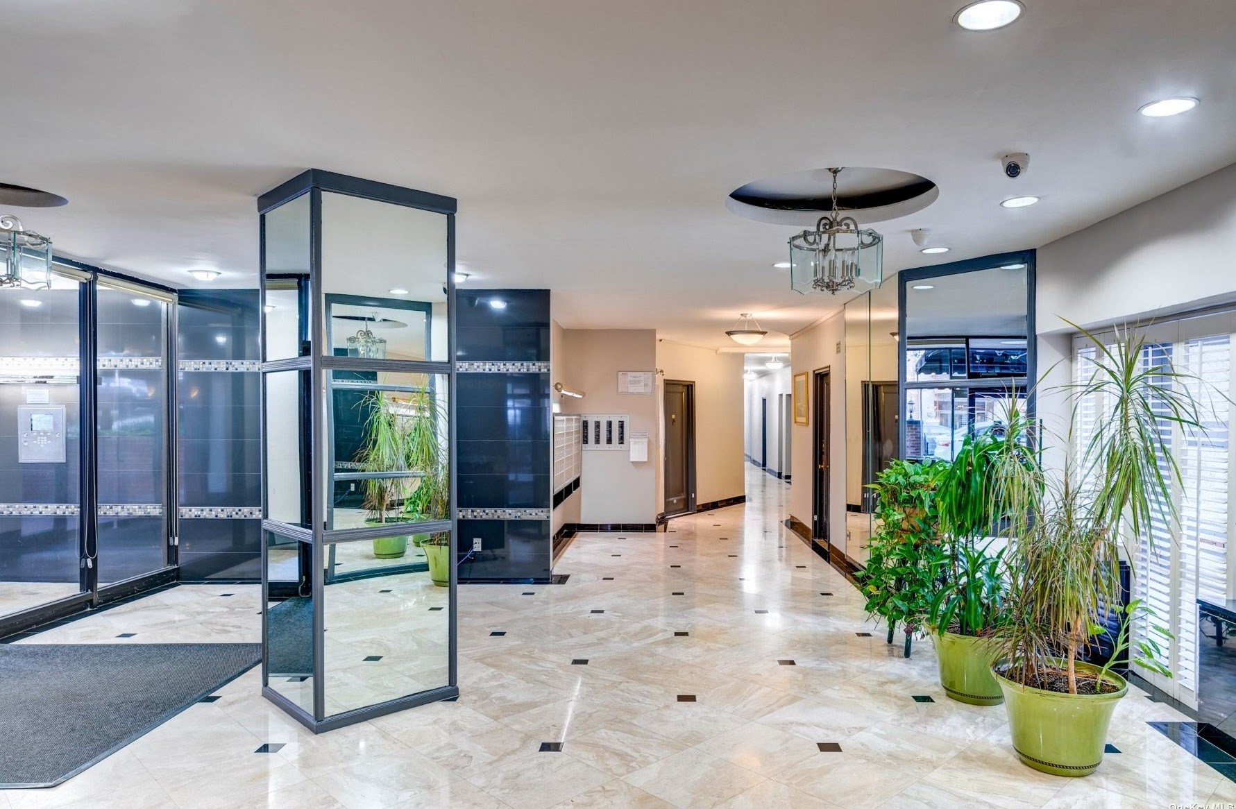 67-30 Clyde St #3b, Flushing, NY 11375