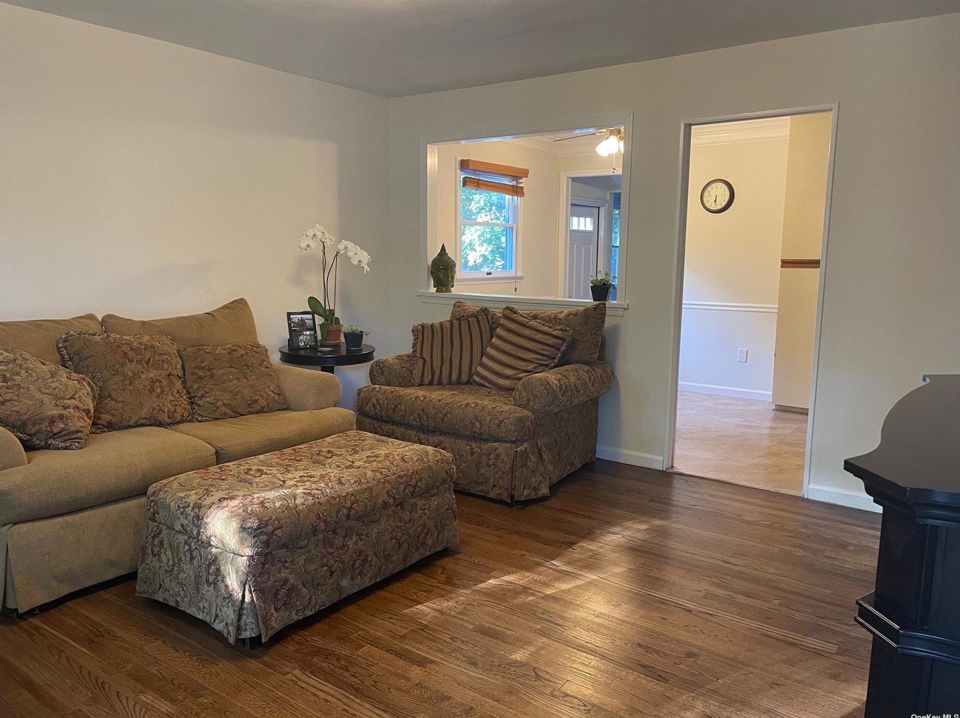 15 Tuckahoe Rd, Scotts Beach, NY 11789