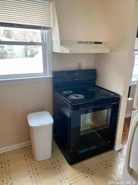 25 Long St, Huntington Station, NY 11746