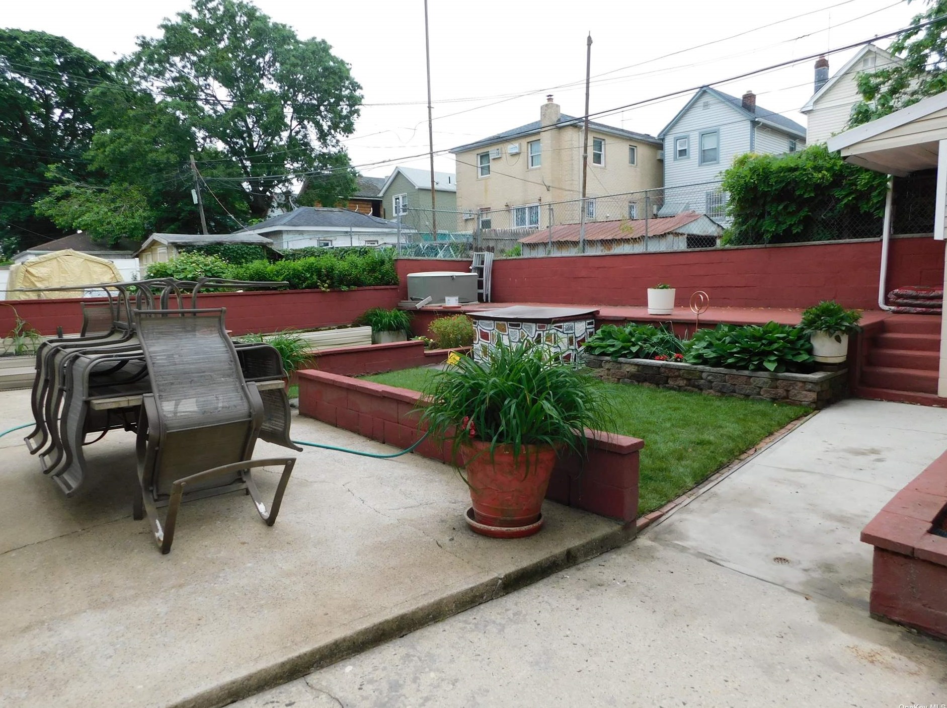 117-22 Van Wyck Expy, Jamaica, NY 11420