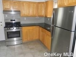 36 Rutgers Pl, North Merrick NY  11566-4232 exterior