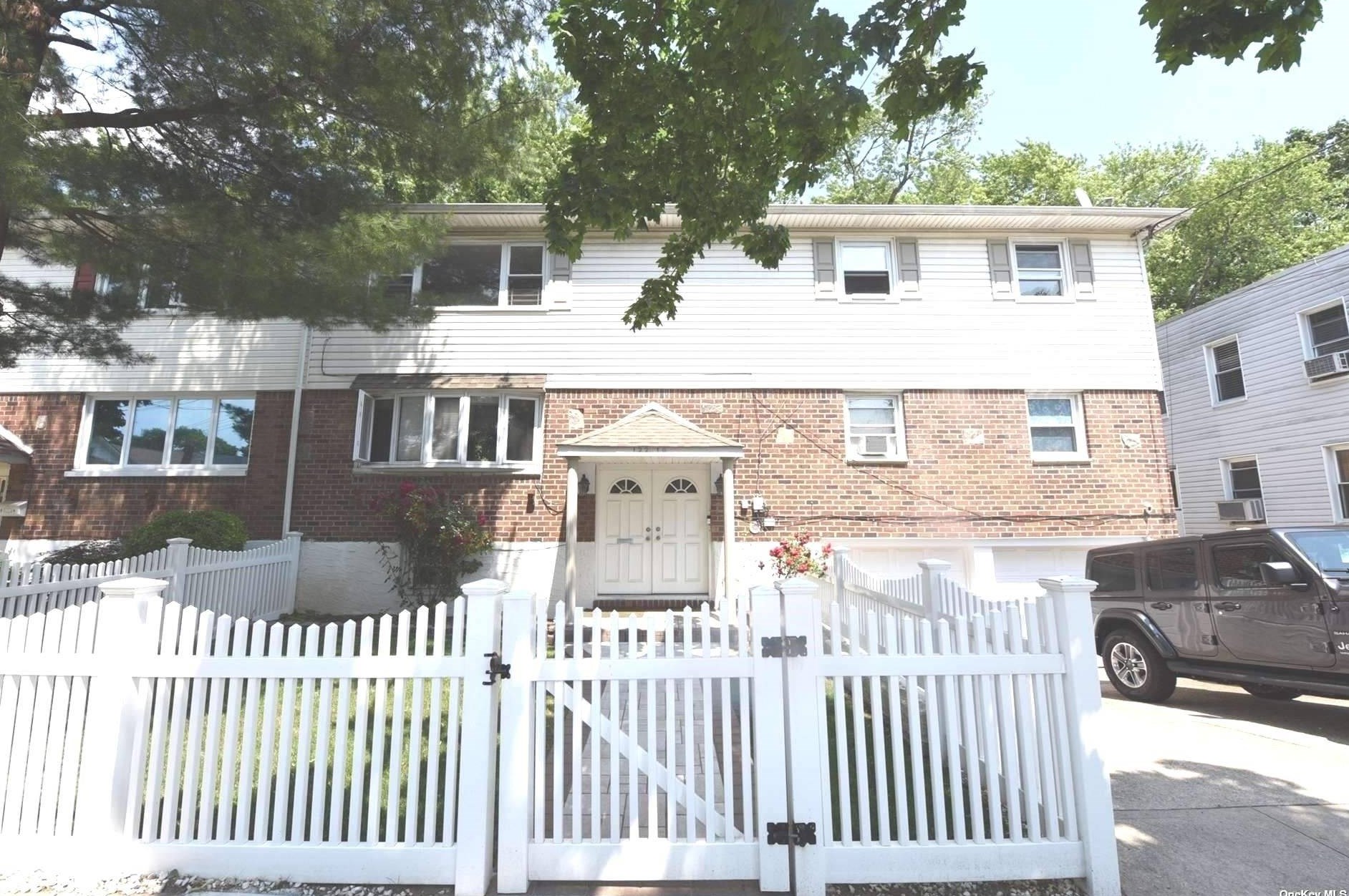 133-19 Hawtree St, Jamaica, NY 11417