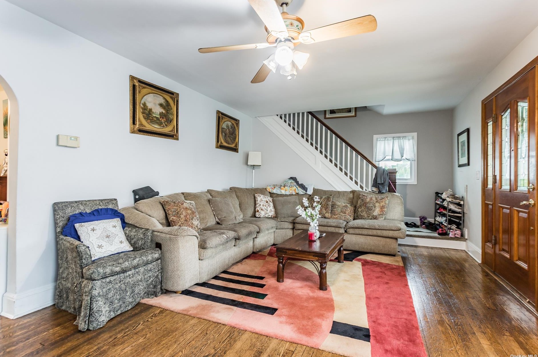 51 Russell St, East Hills NY  11577-1317 exterior