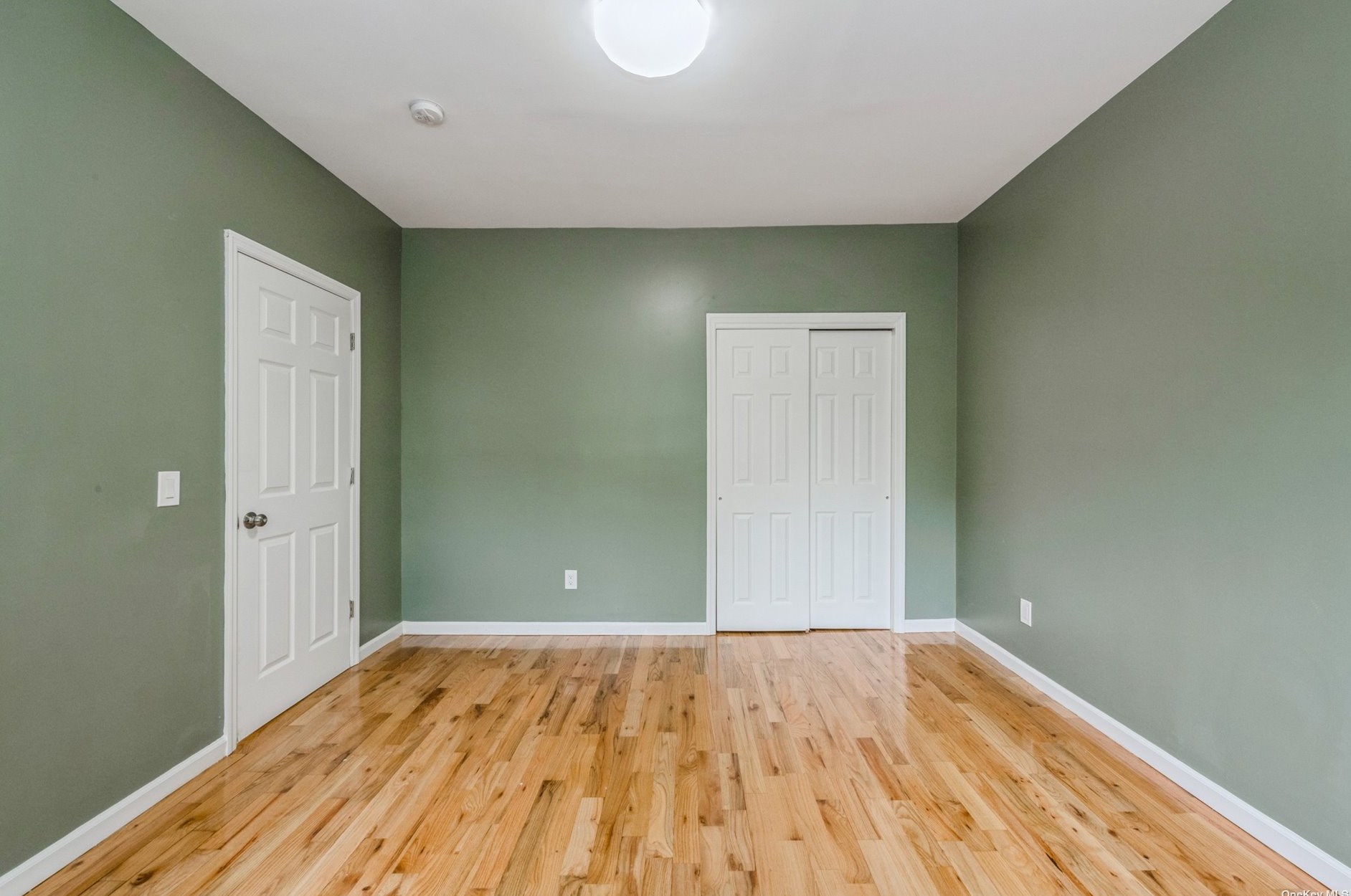 51-56 47th St, Flushing NY  11377-5225 exterior